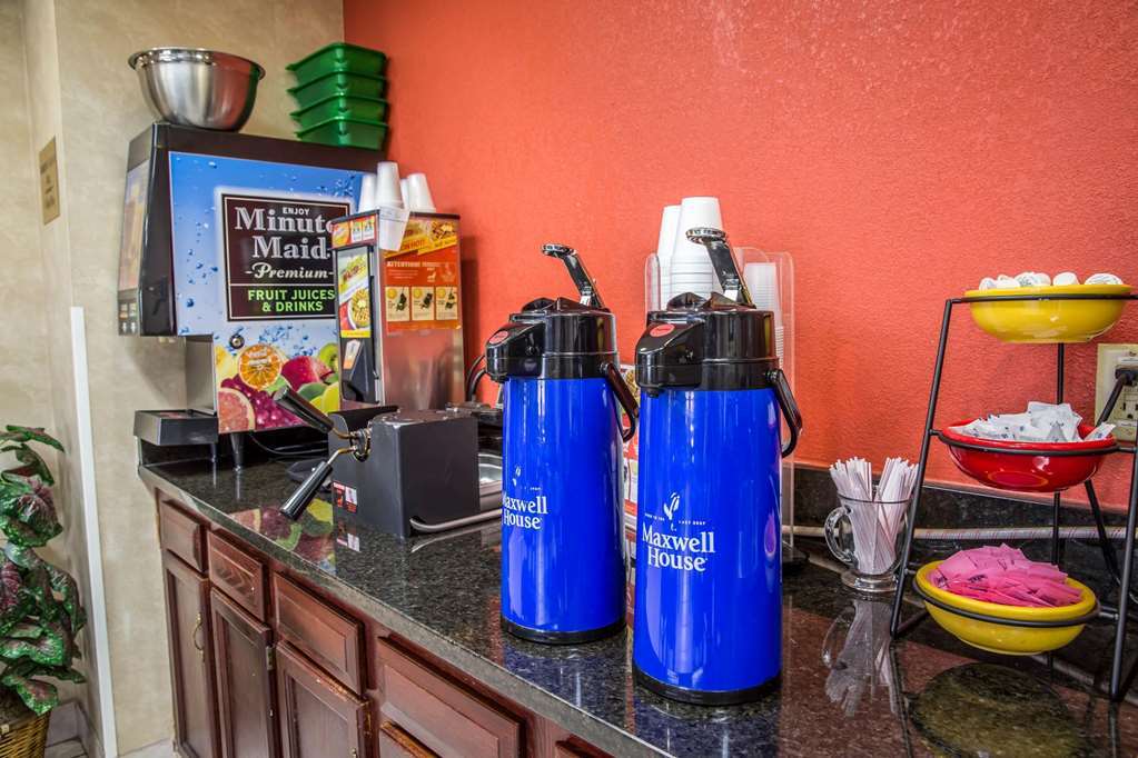 Quality Inn Williamston Restoran gambar